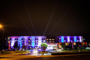 Crowne Plaza Hotel Dulles Airport, an IHG Hotel